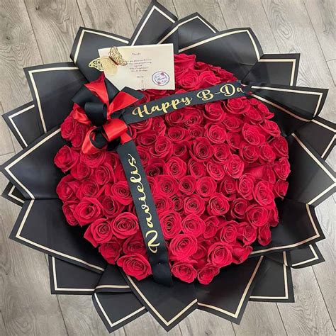 50 Red Rose Ramo Buch N