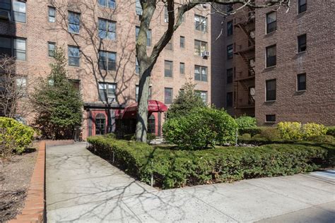 8355 Woodhaven Blvd 3C Woodhaven Ny 11421 See Est Value Schools