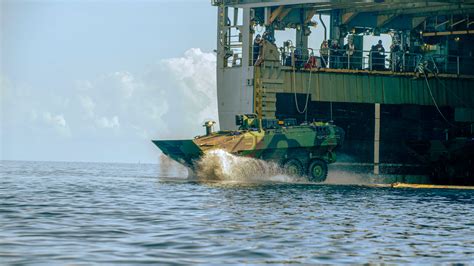 Amphibious Combat Vehicle S First Deployment May Yield Repair Lessons