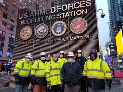 Army Safeguards Iconic Times Square Recruiting Station U S Army Corps Of Engineers Headquarters News Search