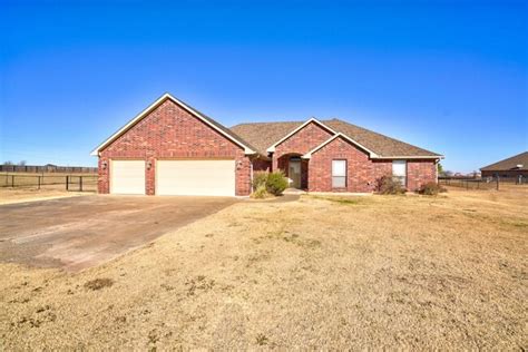 Deer Creek Schools 4121 Lone Tree Dr Edmond Ok 73025 Apartment Finder