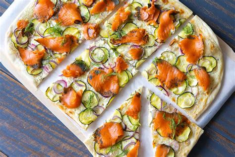 Flammkuchen Mit R Ucherlachs Und Dill Kross Und Raffiniert