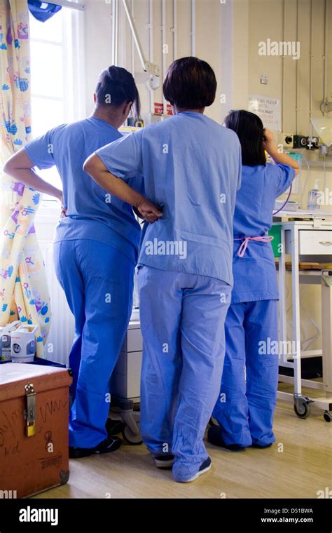 Hospital Nurse Uk Ward 2024 Hi Res Stock Photography And Images Alamy