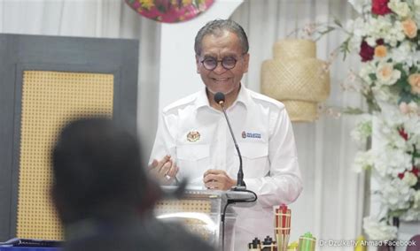 Malaysians Must Know The Truth Moh Aims To Place Emergency Medical