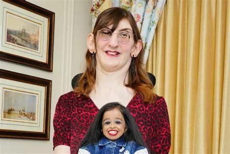 Shortest And Tallest Living Women Declared Icons In London Upi Com