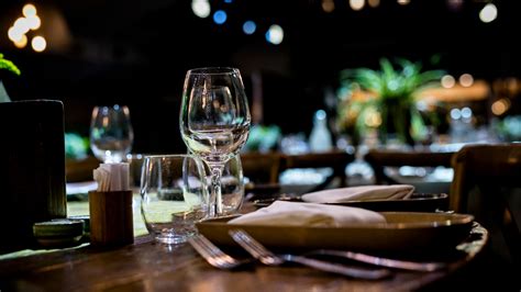 The Menu Rule You Amp 39 Re Supposed To Follow At Fine Dining Restaurants