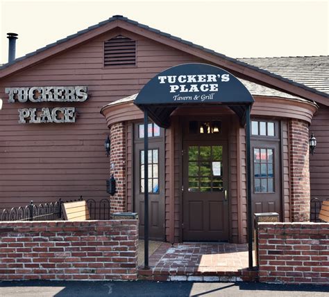 Tuckers Place South County St Louis Restaurant Review